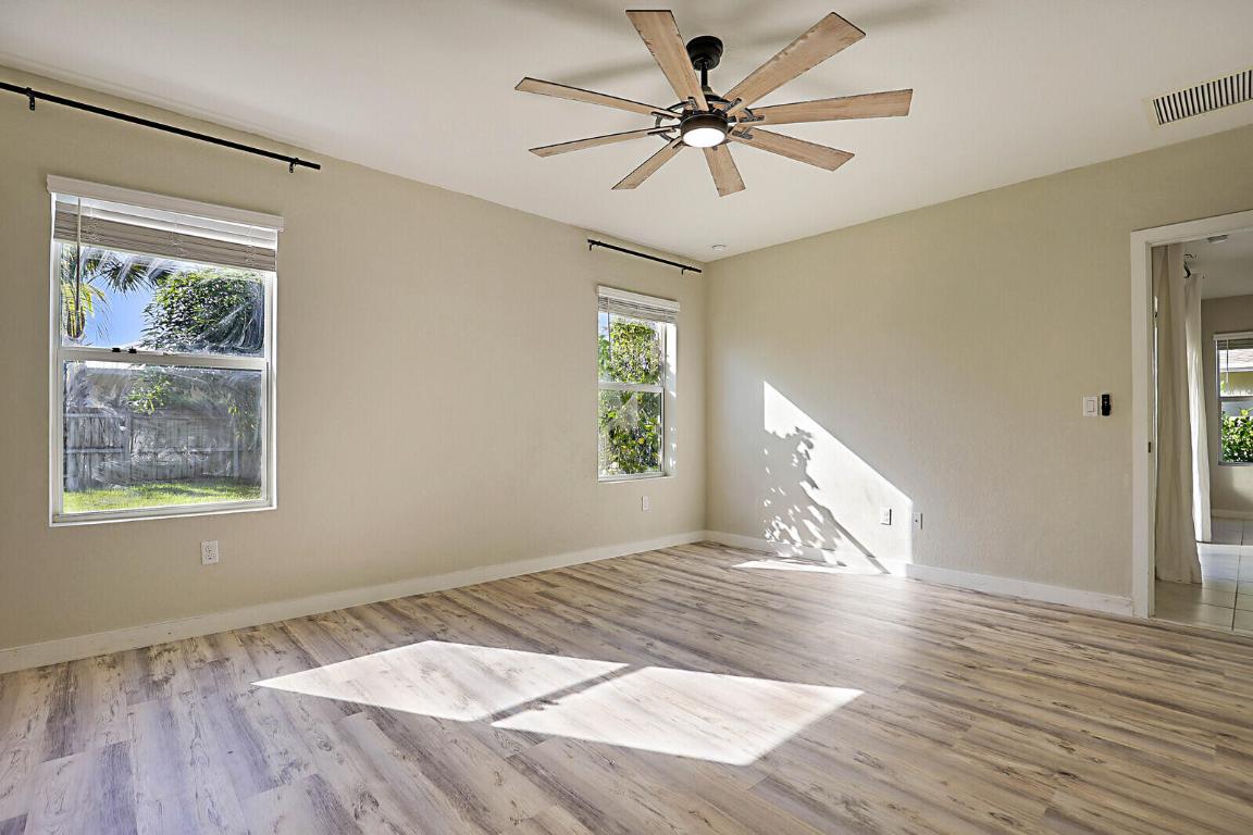 6946 Palm Garden Street, Jupiter