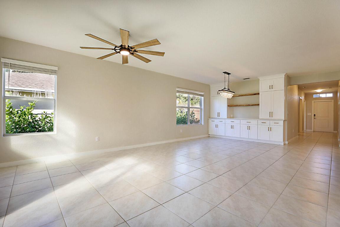 6946 Palm Garden Street, Jupiter