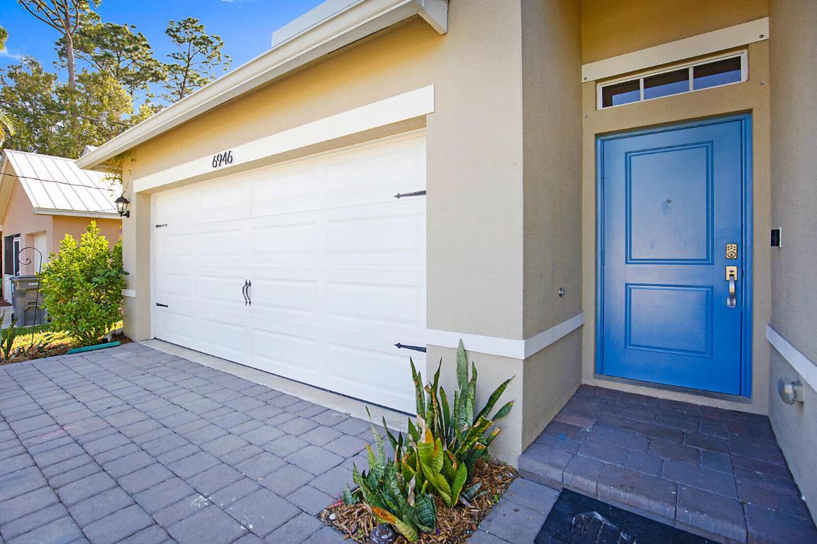 6946 Palm Garden Street, Jupiter