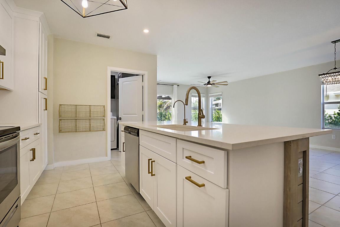 6946 Palm Garden Street, Jupiter