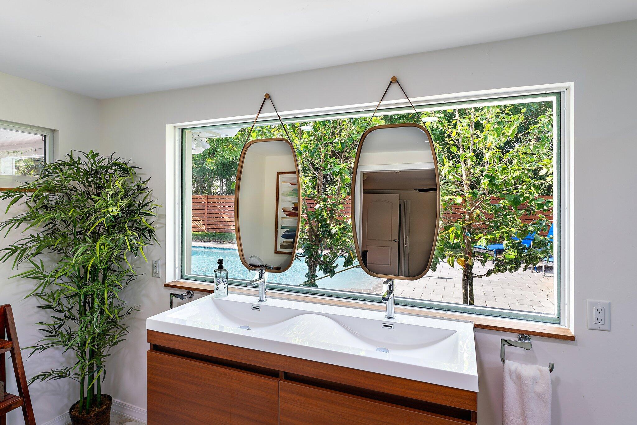 901 Westwind Drive, North Palm Beach