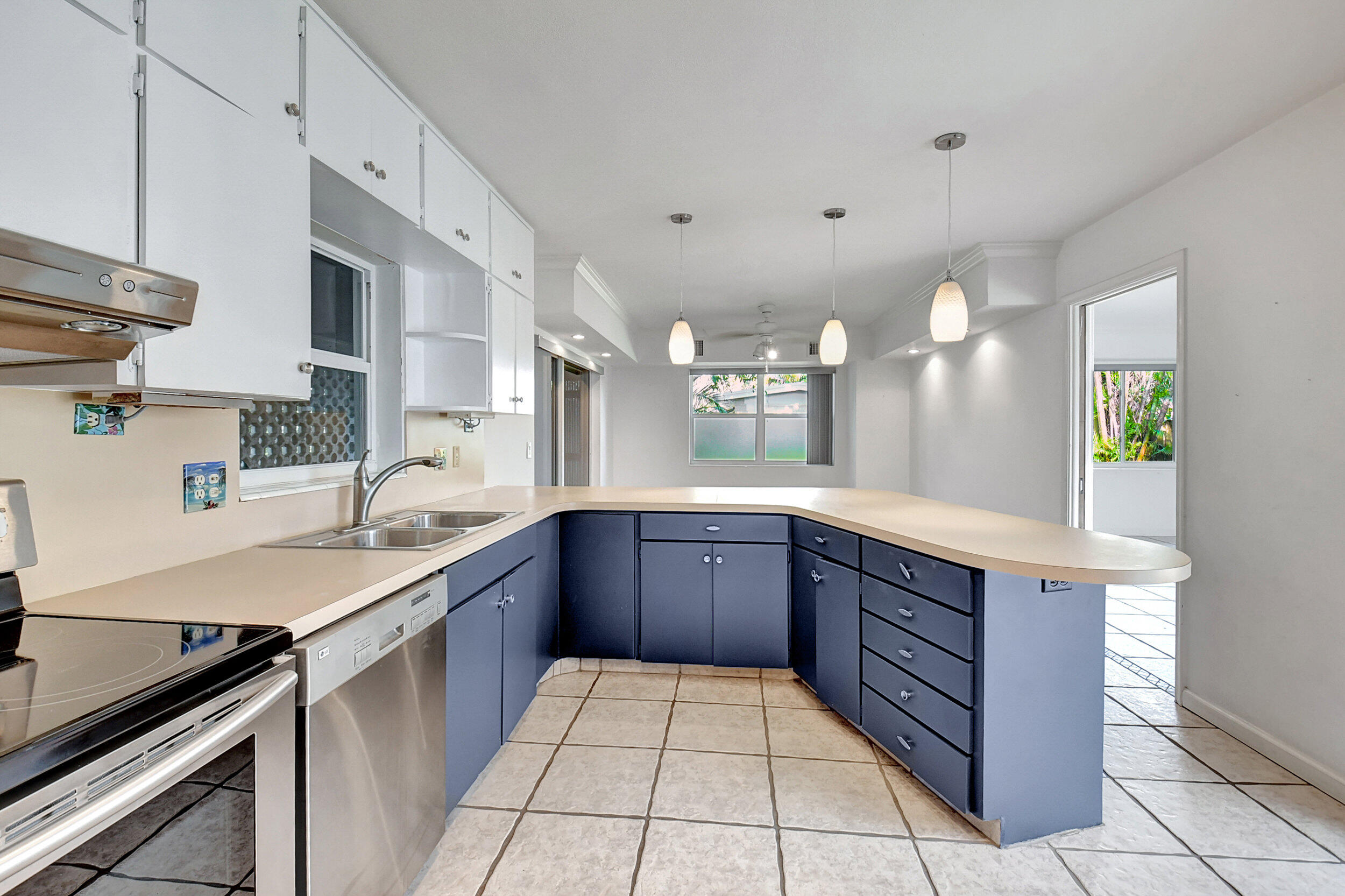 731 SW 28th Avenue, Boynton Beach