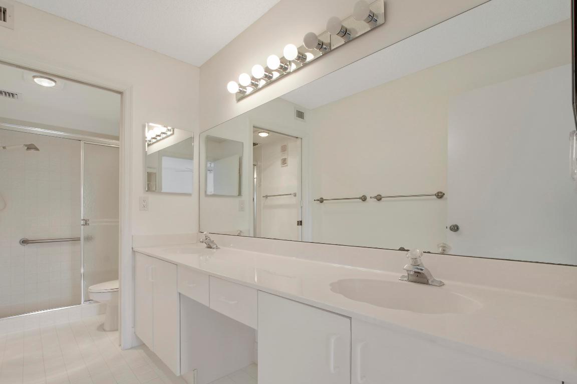 9989 Harbour Lake Circle 102