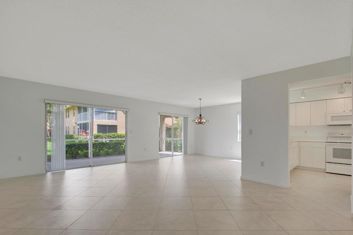 9989 Harbour Lake Circle 102