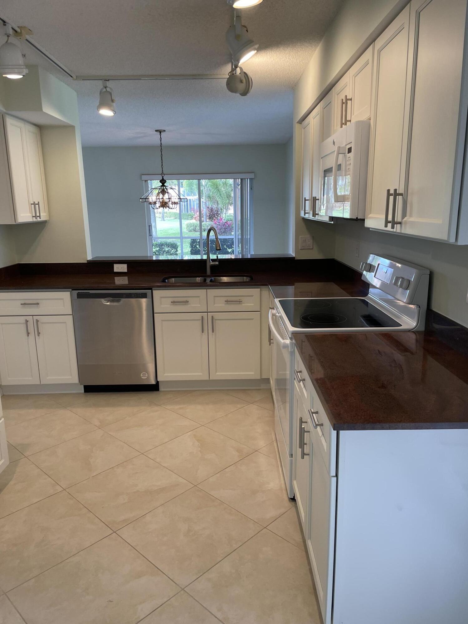 9989 Harbour Lake Circle 102