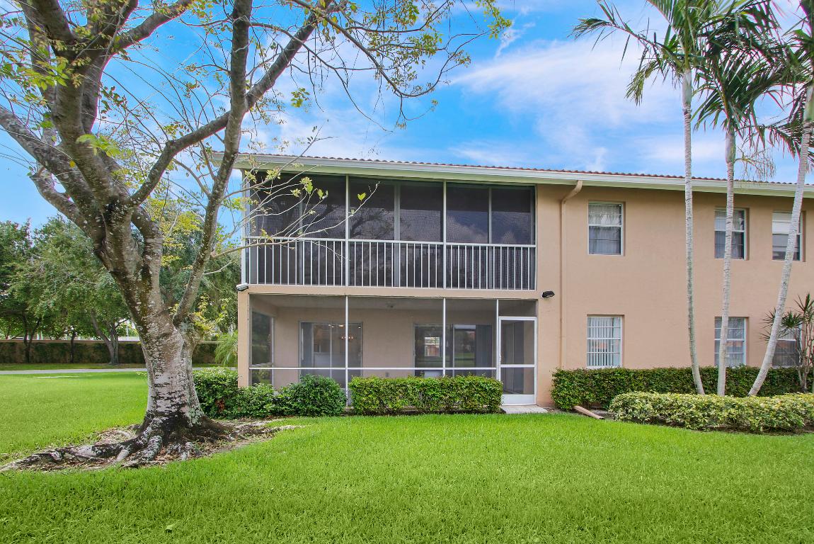 9989 Harbour Lake Circle 102