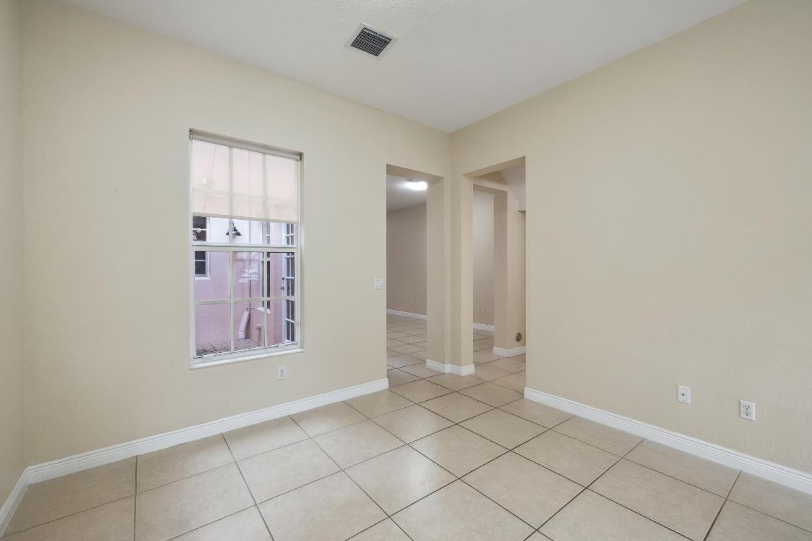 810 NW 83rd Lane, Boca Raton