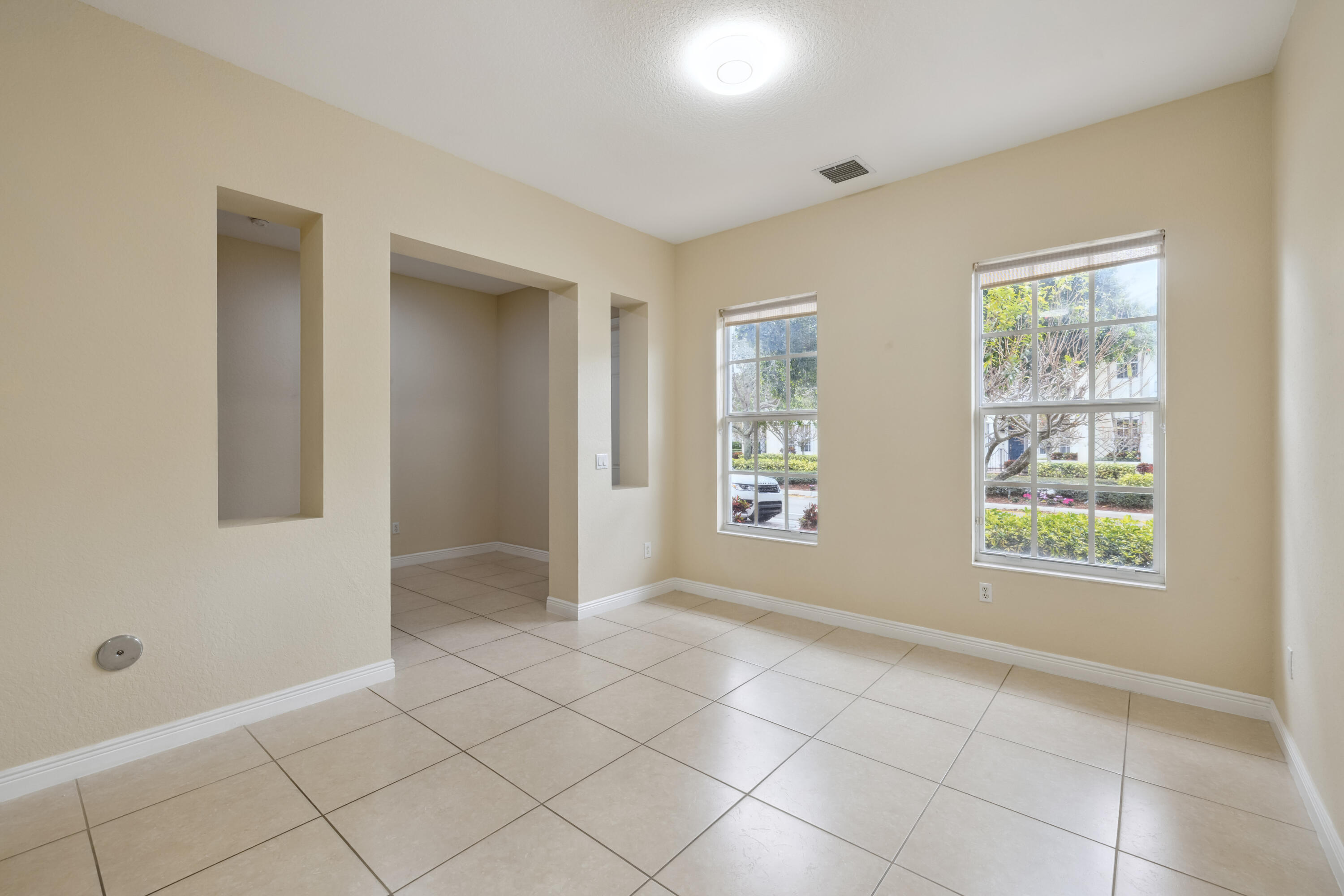 810 NW 83rd Lane, Boca Raton