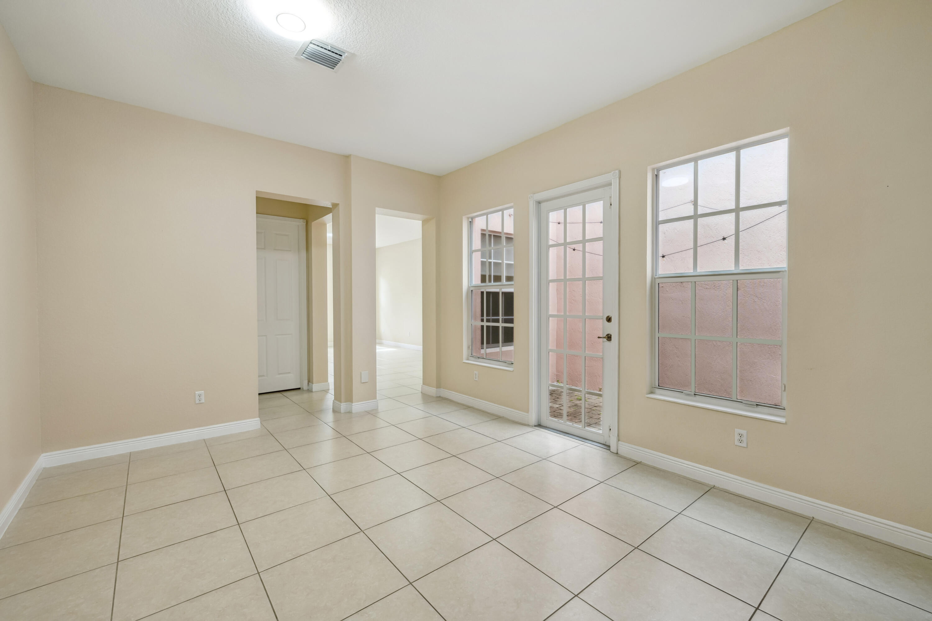 810 NW 83rd Lane, Boca Raton