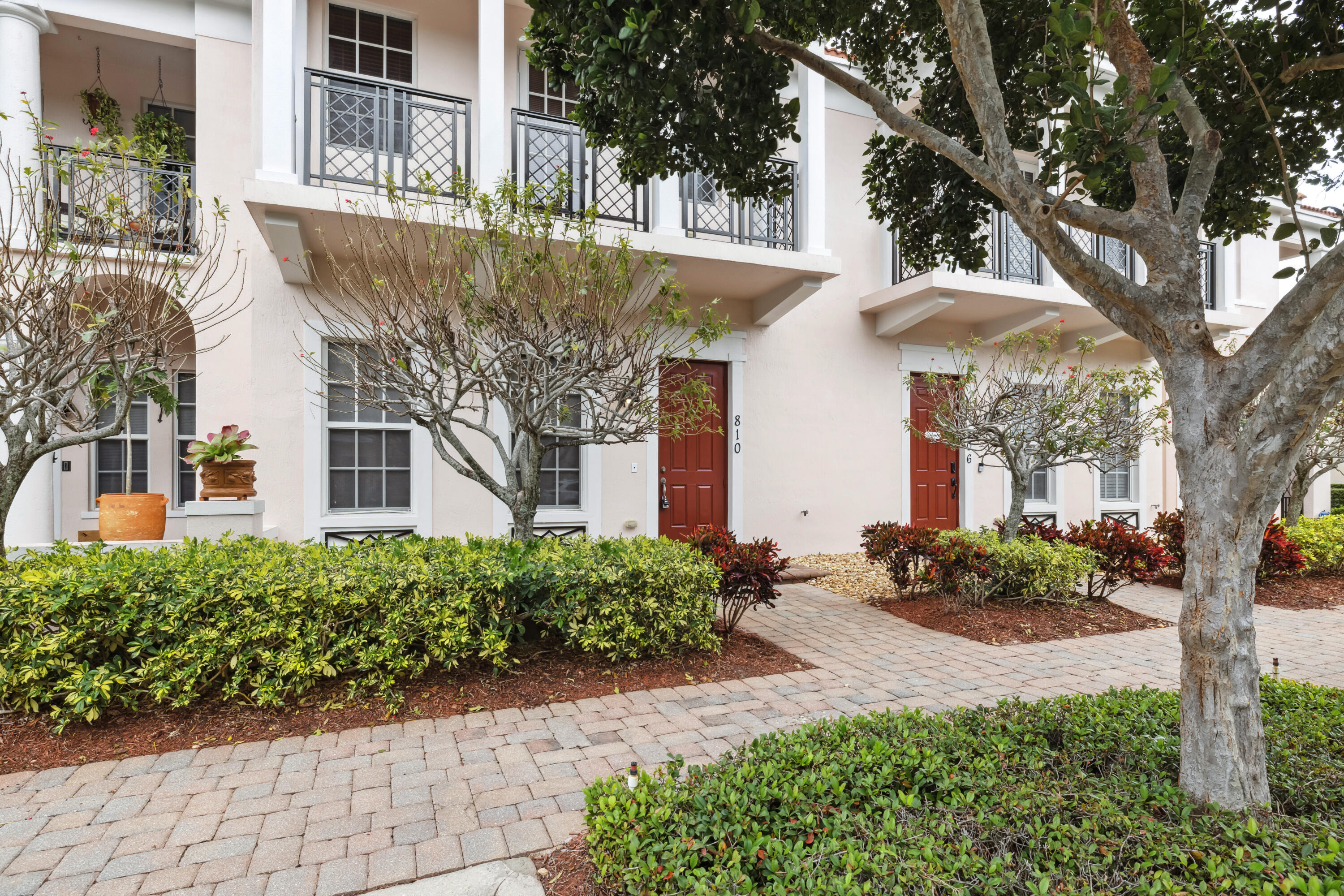 810 NW 83rd Lane, Boca Raton