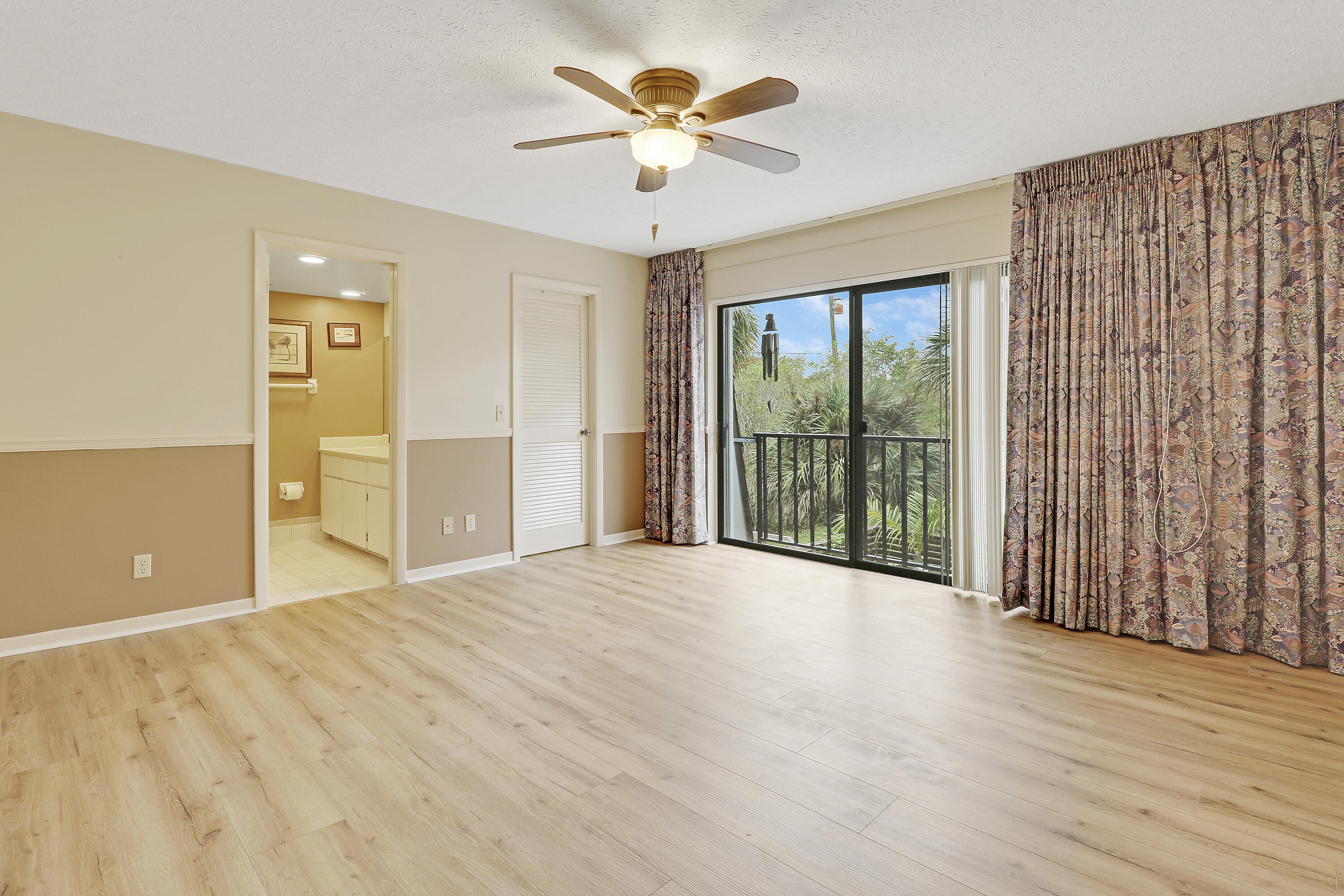 784 NW 10th Terrace
