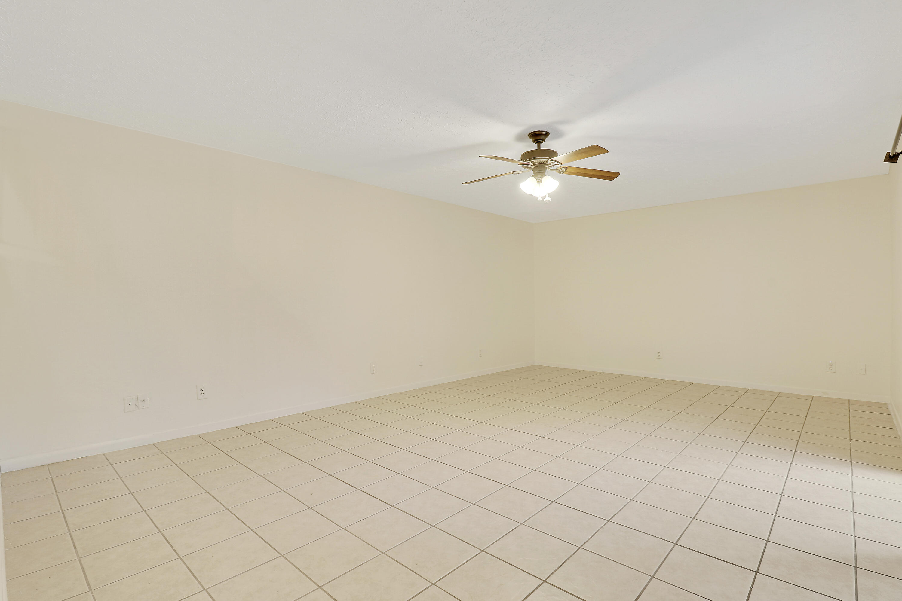784 NW 10th Terrace