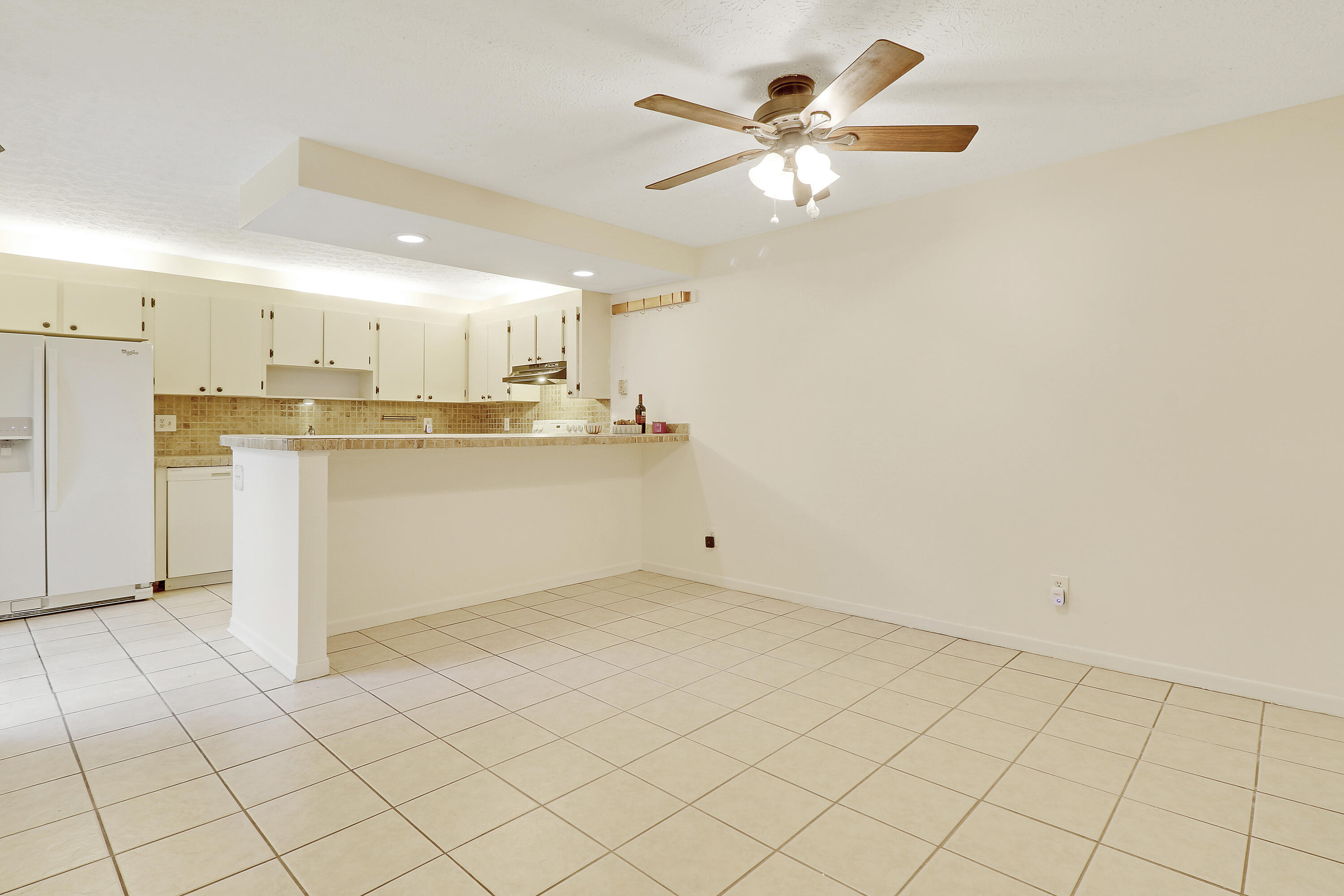 784 NW 10th Terrace