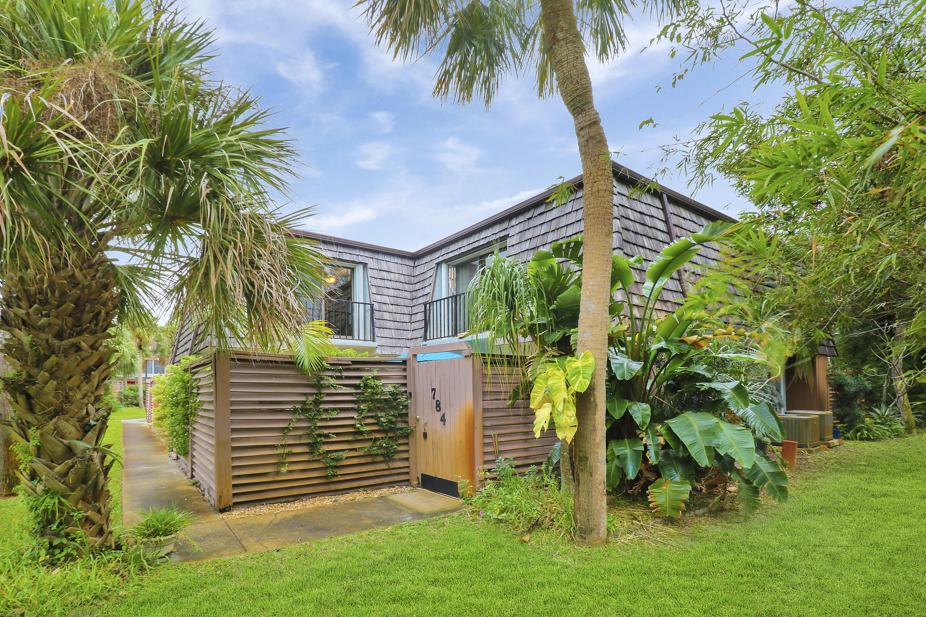 784 NW 10th Terrace