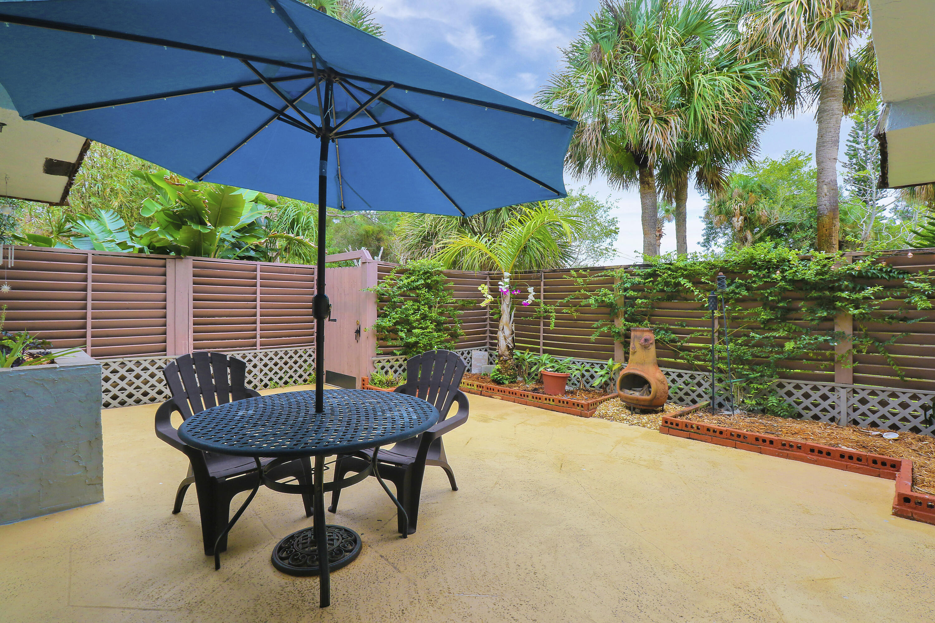 784 NW 10th Terrace
