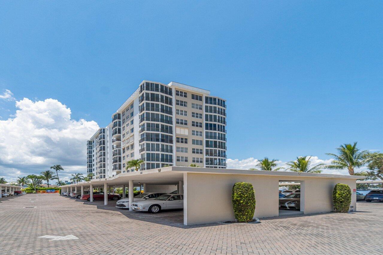 400 Seasage Drive 305, Delray Beach Unit: 305