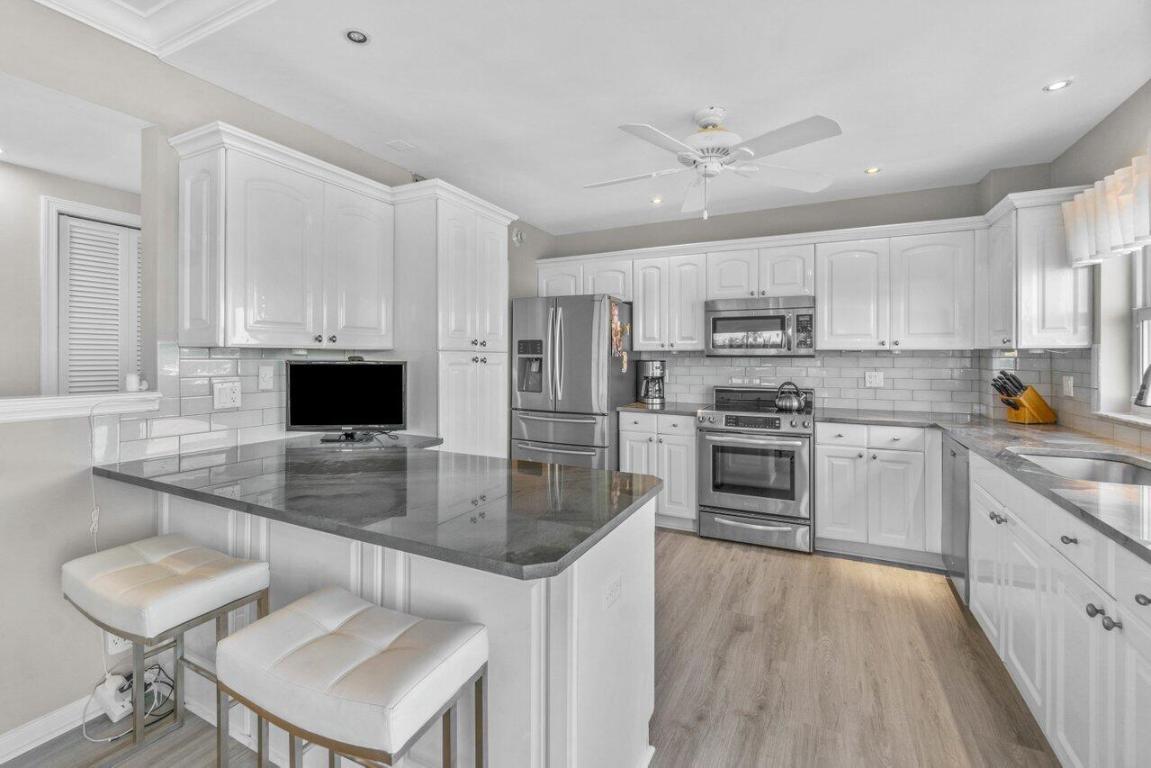 400 Seasage Drive 305, Delray Beach Unit: 305