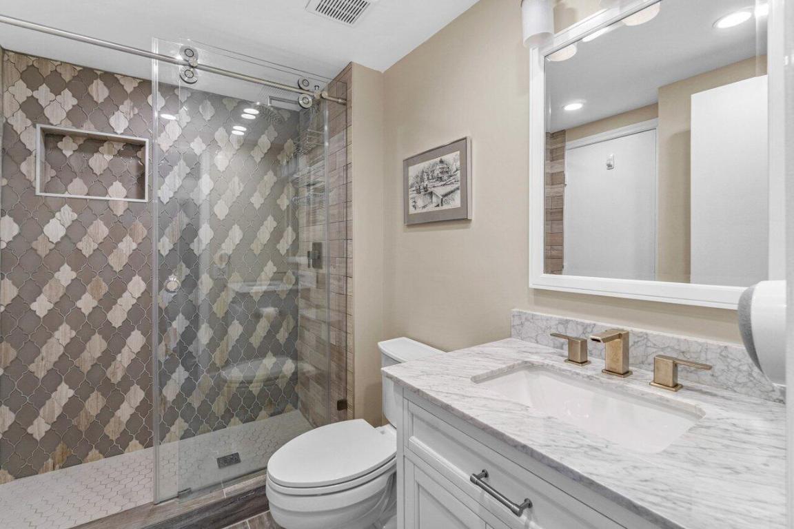 400 Seasage Drive 305, Delray Beach Unit: 305