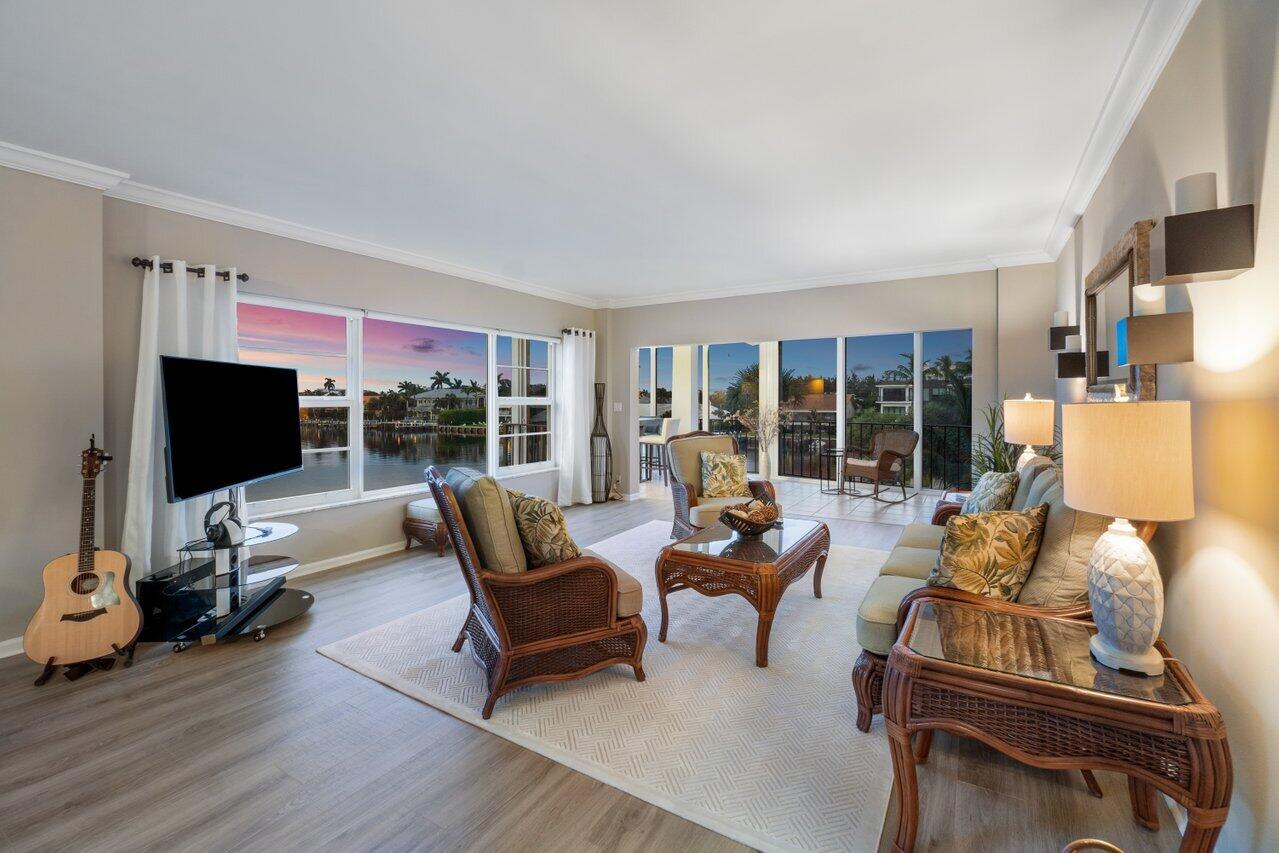 400 Seasage Drive 305, Delray Beach Unit: 305