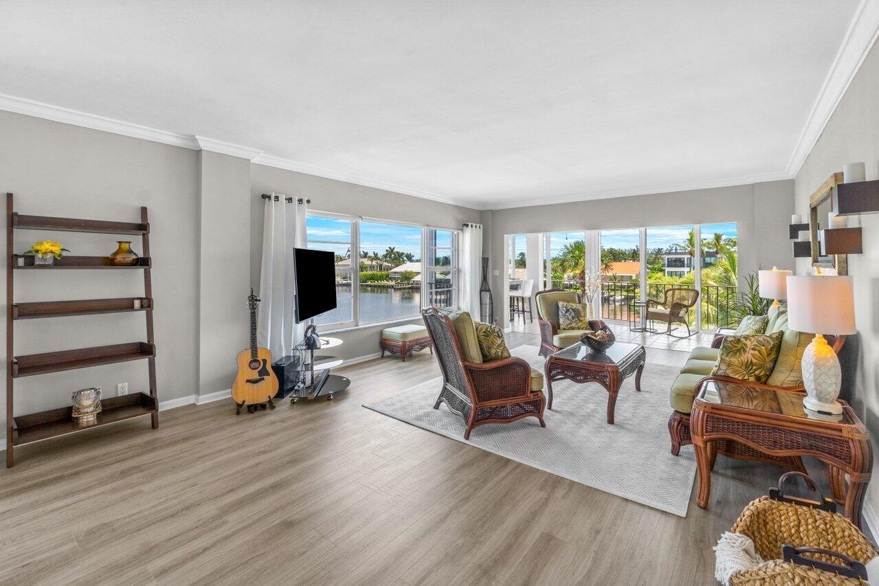 400 Seasage Drive 305, Delray Beach Unit: 305