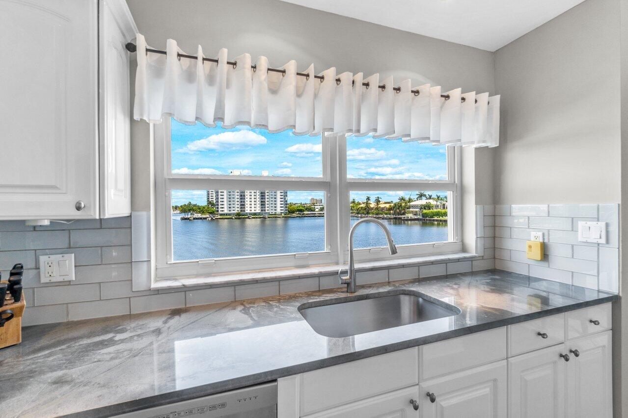 400 Seasage Drive 305, Delray Beach Unit: 305