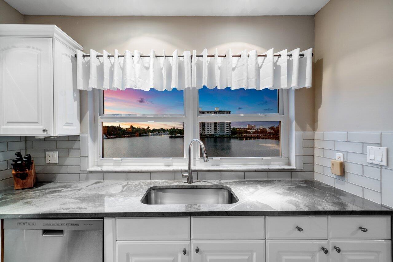 400 Seasage Drive 305, Delray Beach Unit: 305