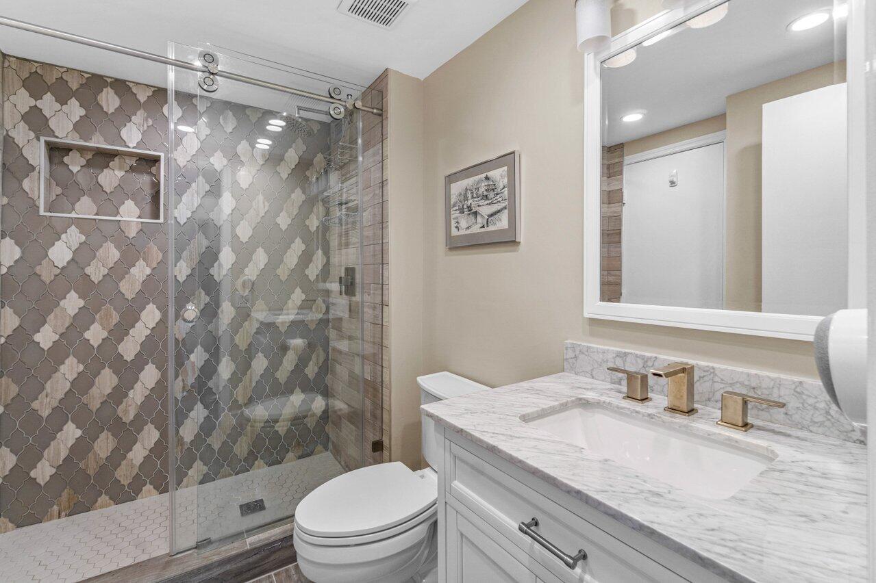 400 Seasage Drive 305, Delray Beach Unit: 305