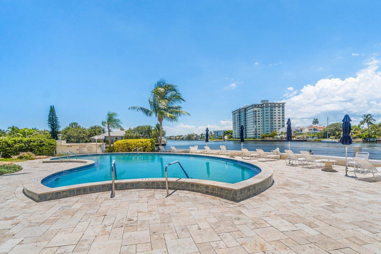 400 Seasage Drive 305, Delray Beach Unit: 305