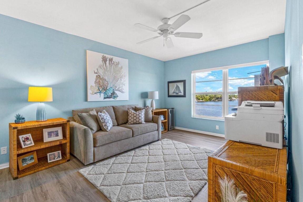 400 Seasage Drive 305, Delray Beach Unit: 305