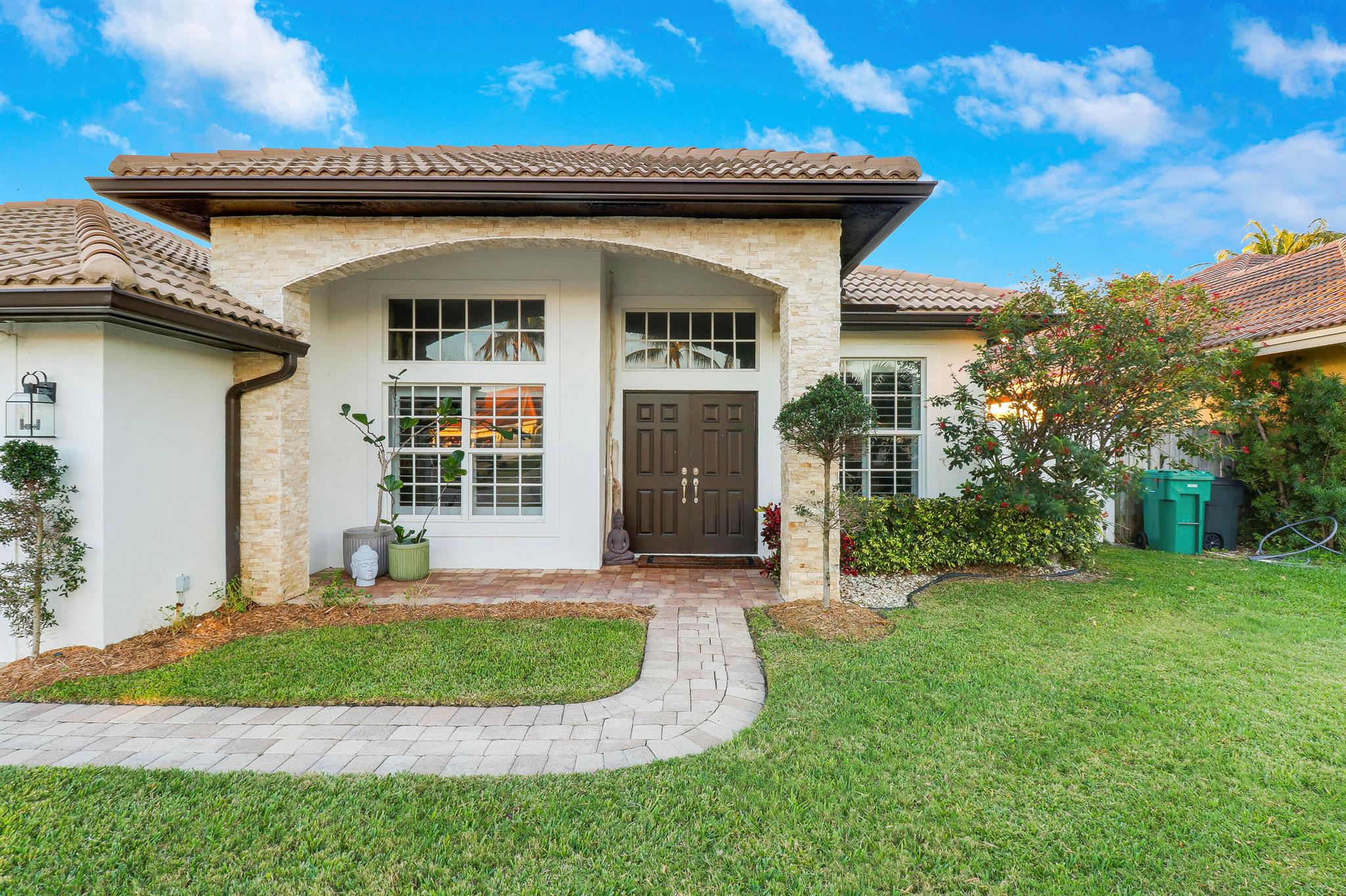 561 N Cypress Drive