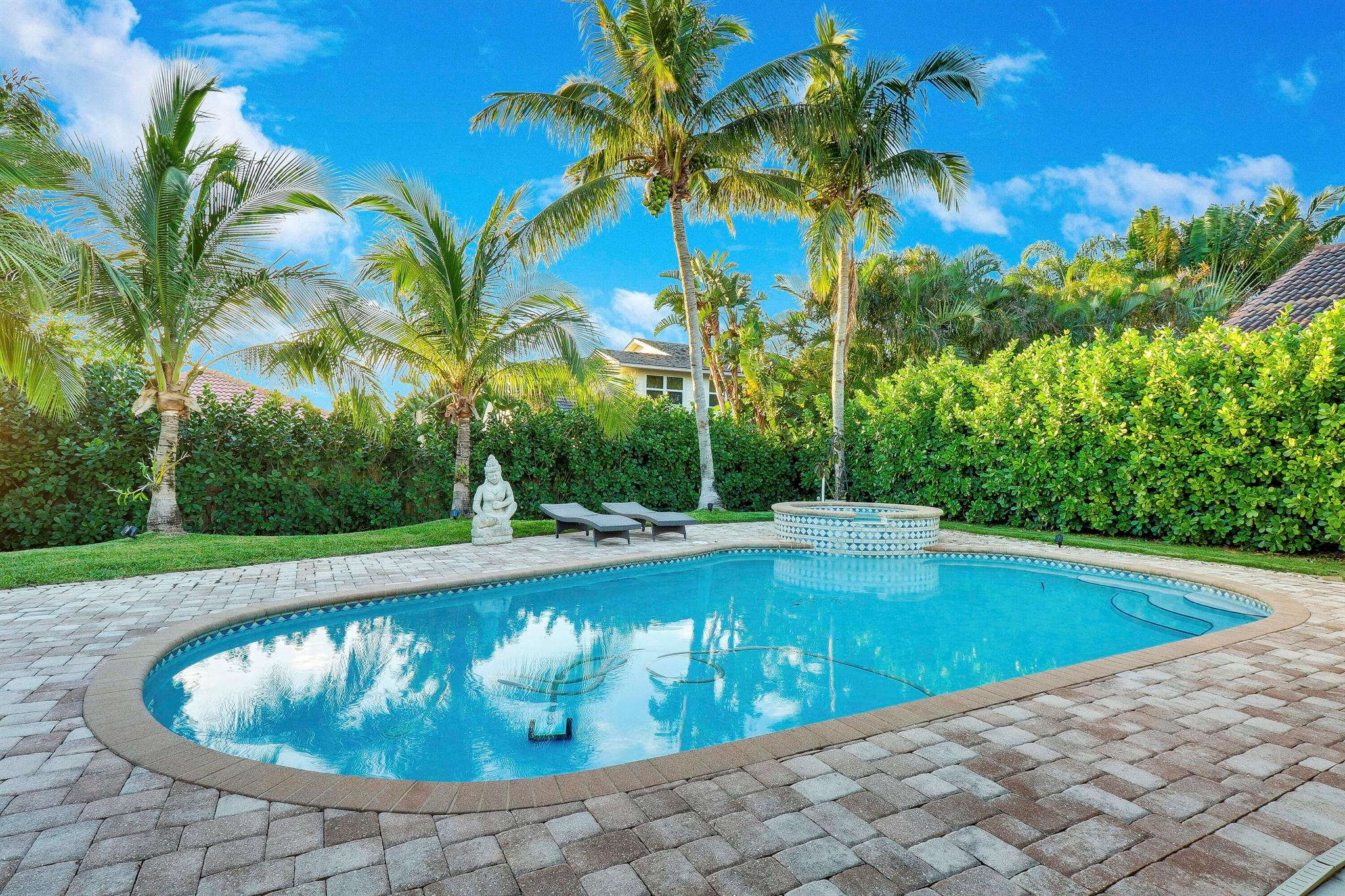 561 N Cypress Drive