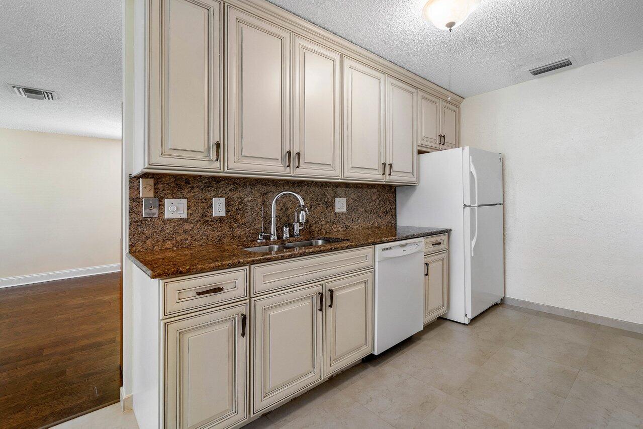 5076 Alfred Drive, West Palm Beach