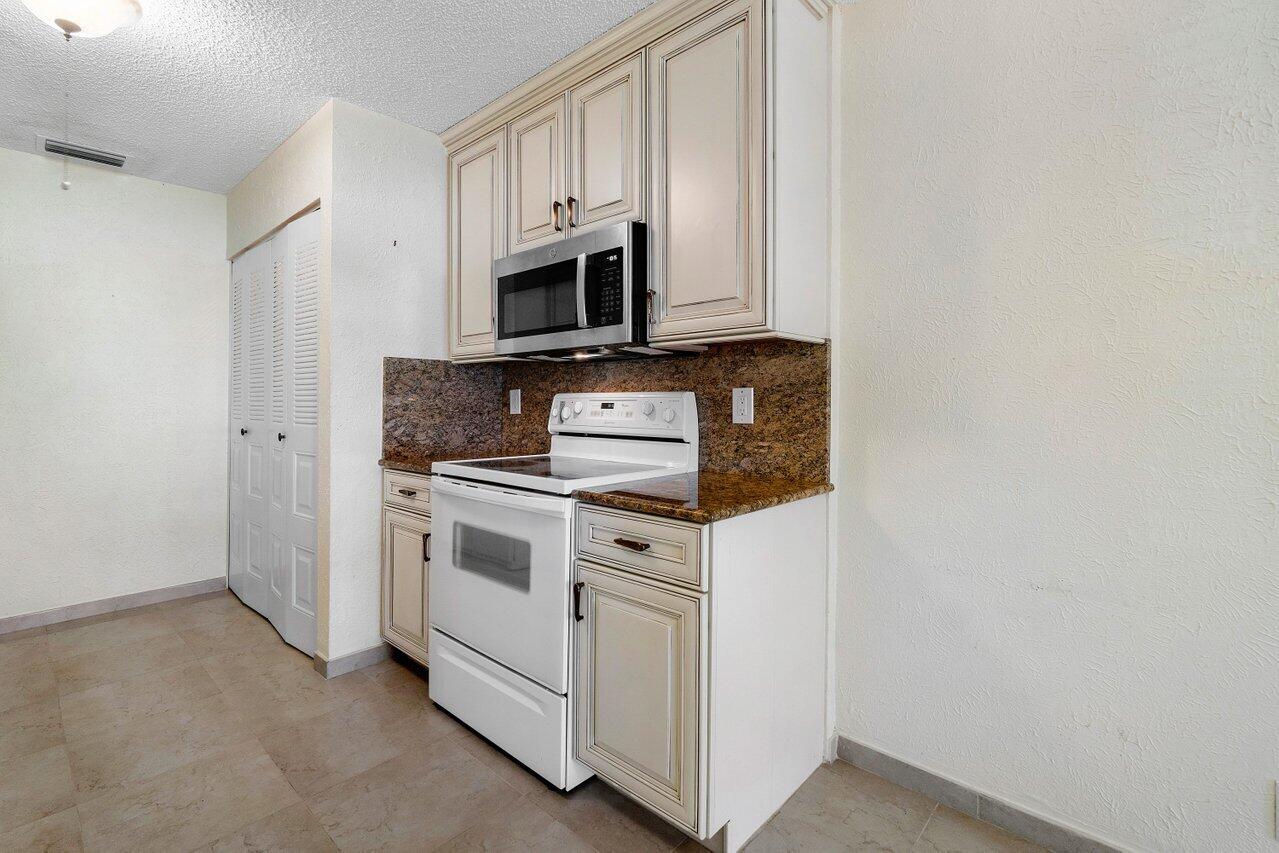 5076 Alfred Drive, West Palm Beach