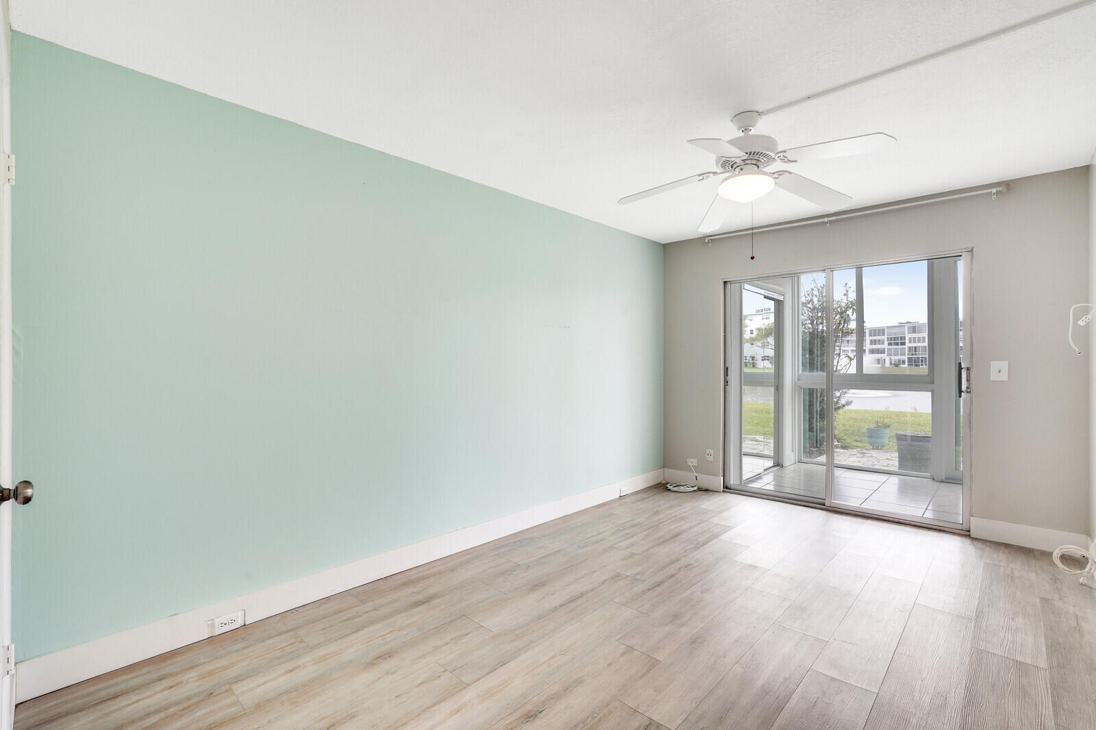 1019 Oakridge A, Deerfield Beach