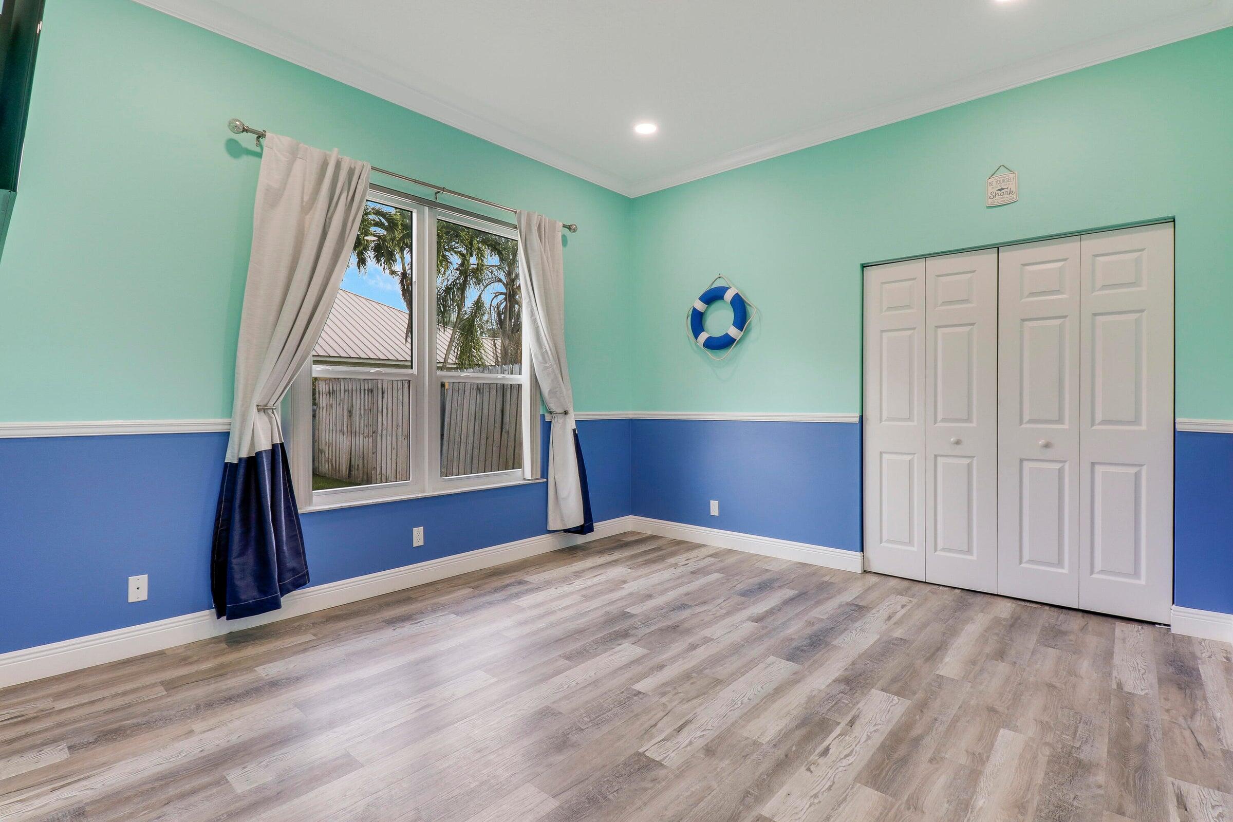 8369 Man O War Road