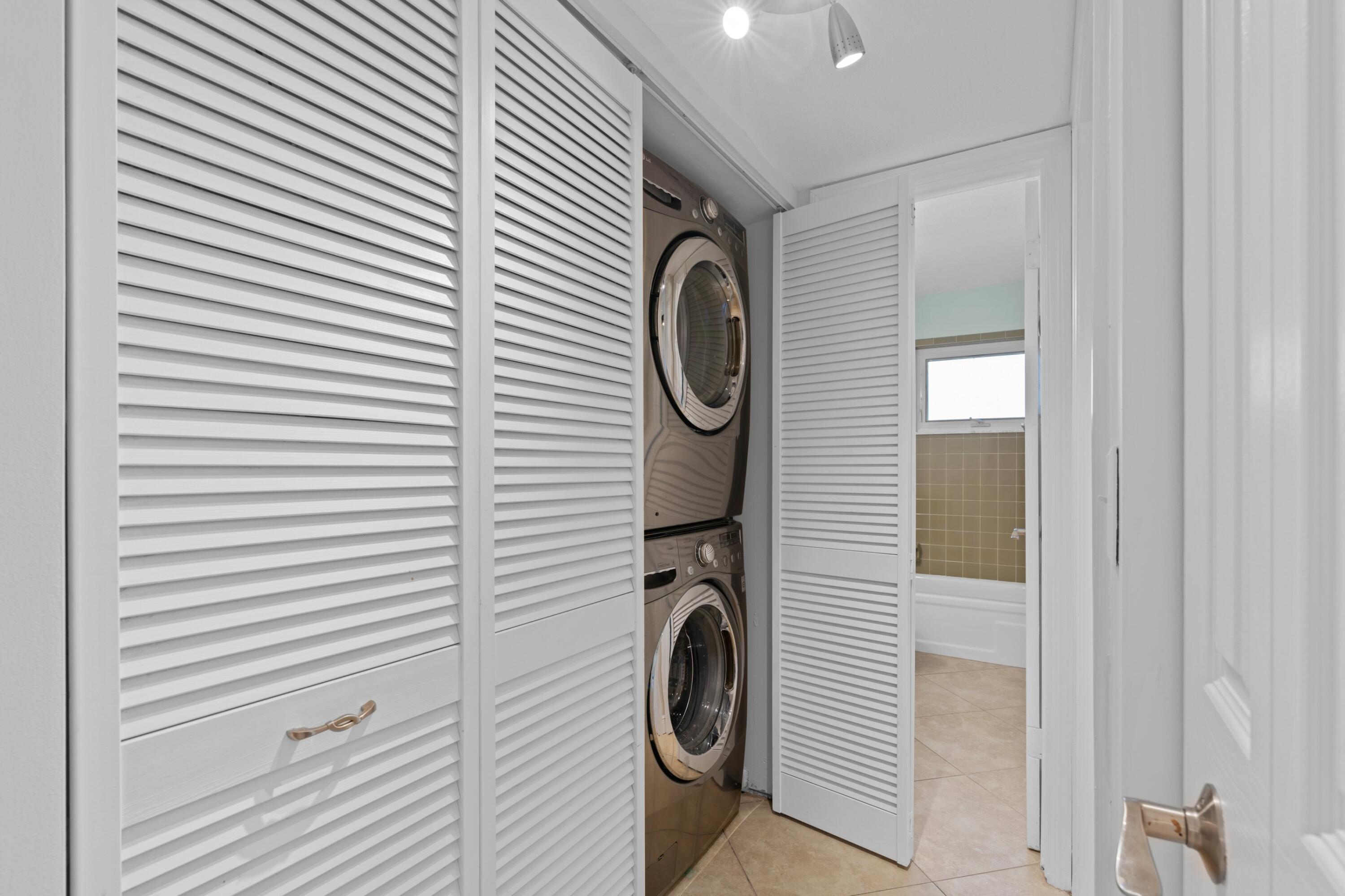 725 Nantucket Circle B