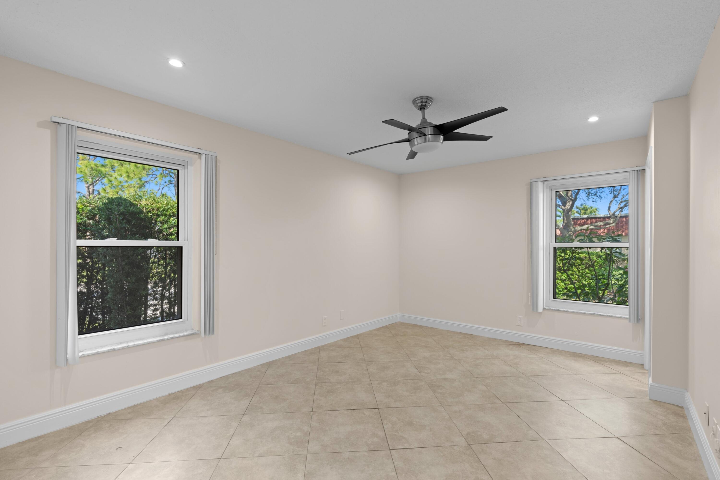 725 Nantucket Circle B