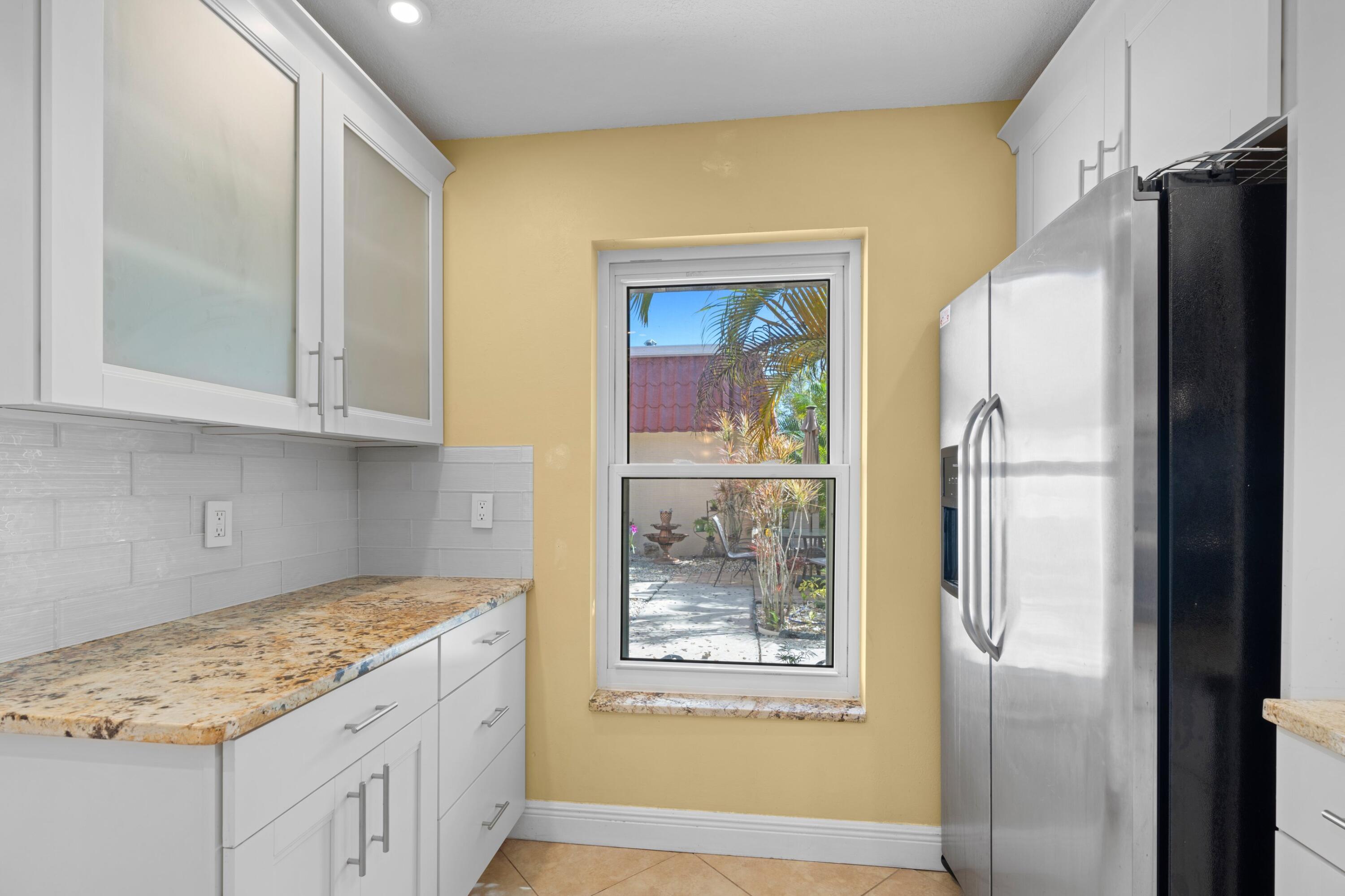 725 Nantucket Circle B