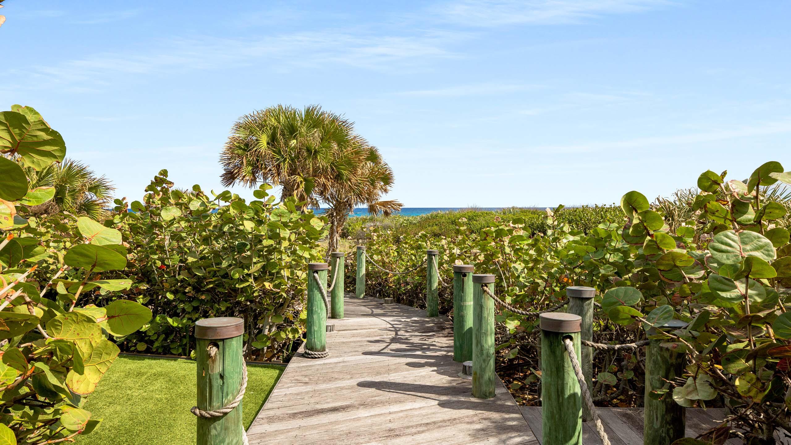 1960 S Ocean Boulevard, Manalapan