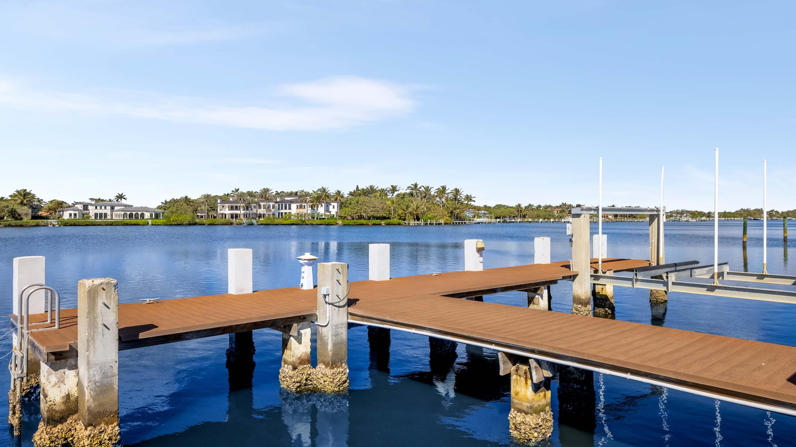 1120 S Ocean Boulevard, Manalapan