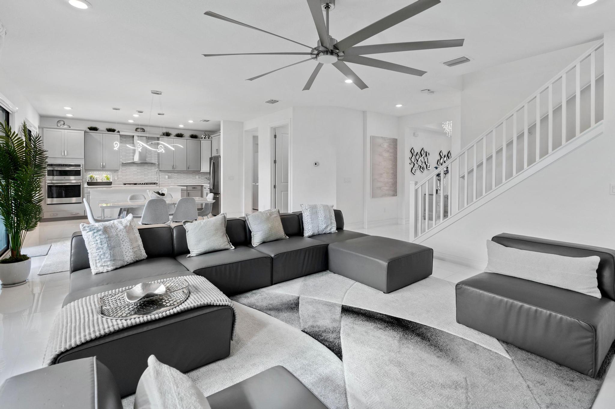 8339 Grand Prix Lane, Boynton Beach