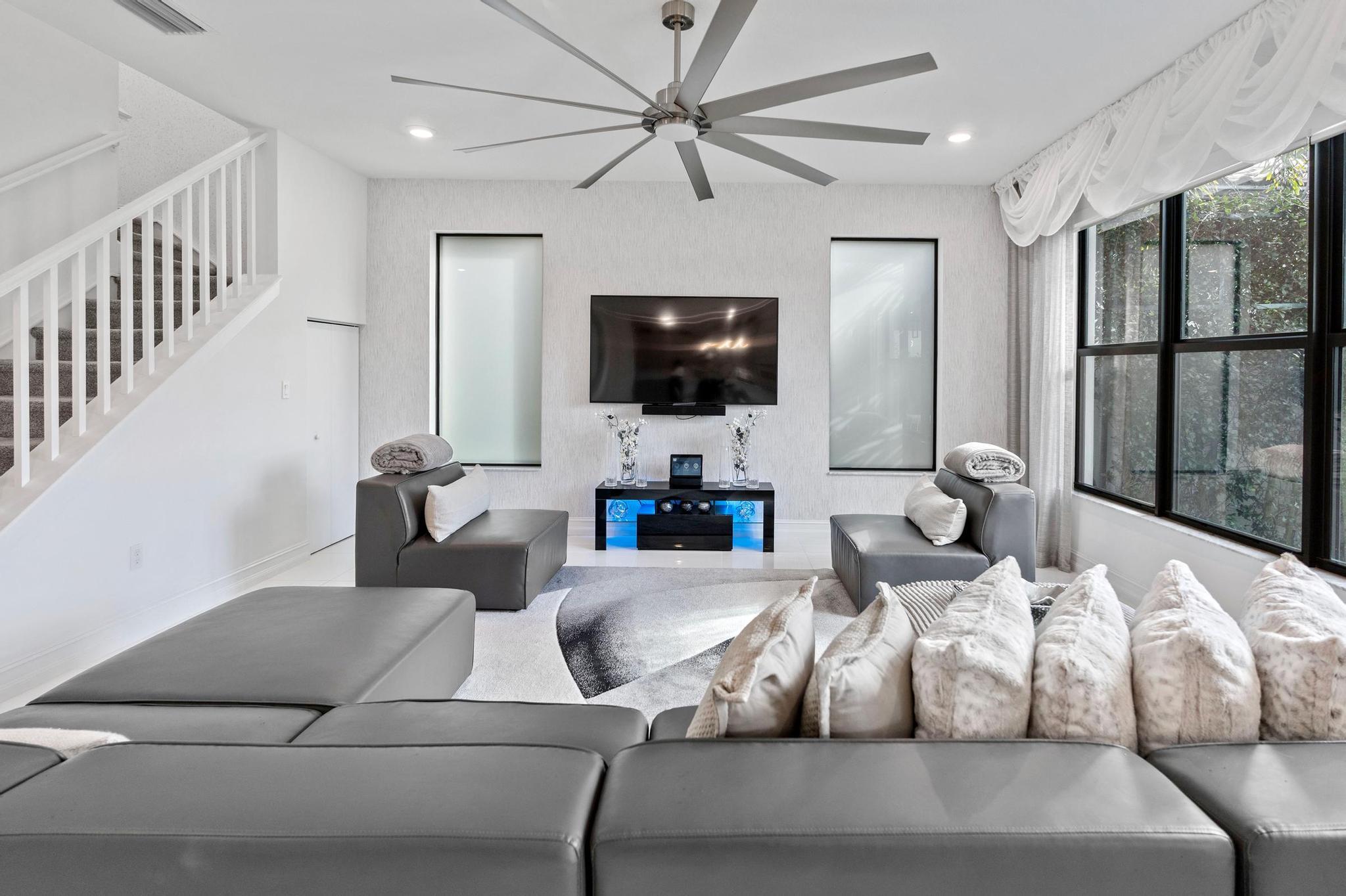 8339 Grand Prix Lane, Boynton Beach