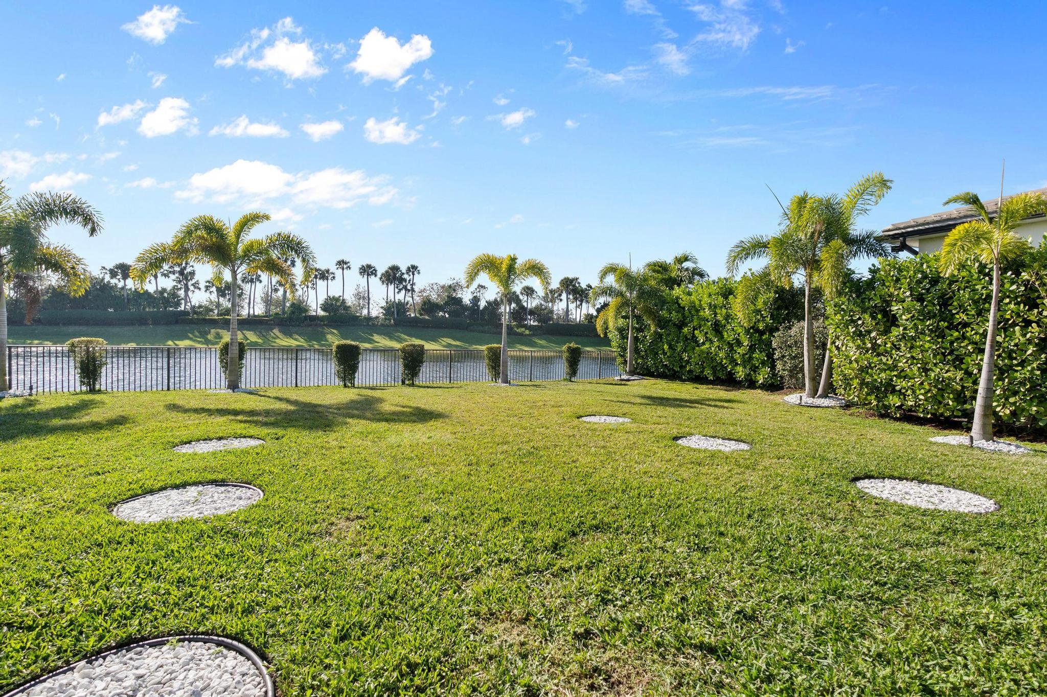 8339 Grand Prix Lane, Boynton Beach