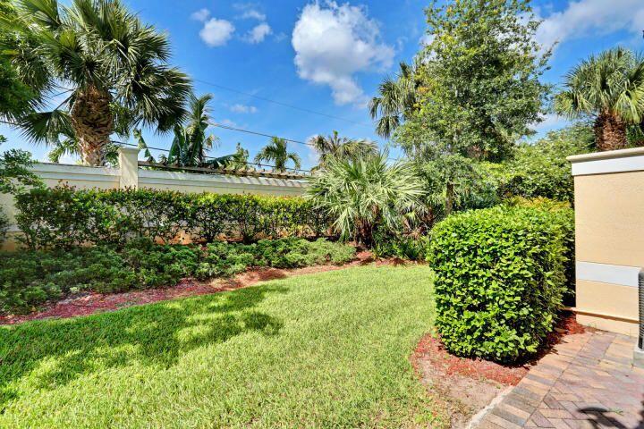 22122 Majestic Woods Way, Boca Raton