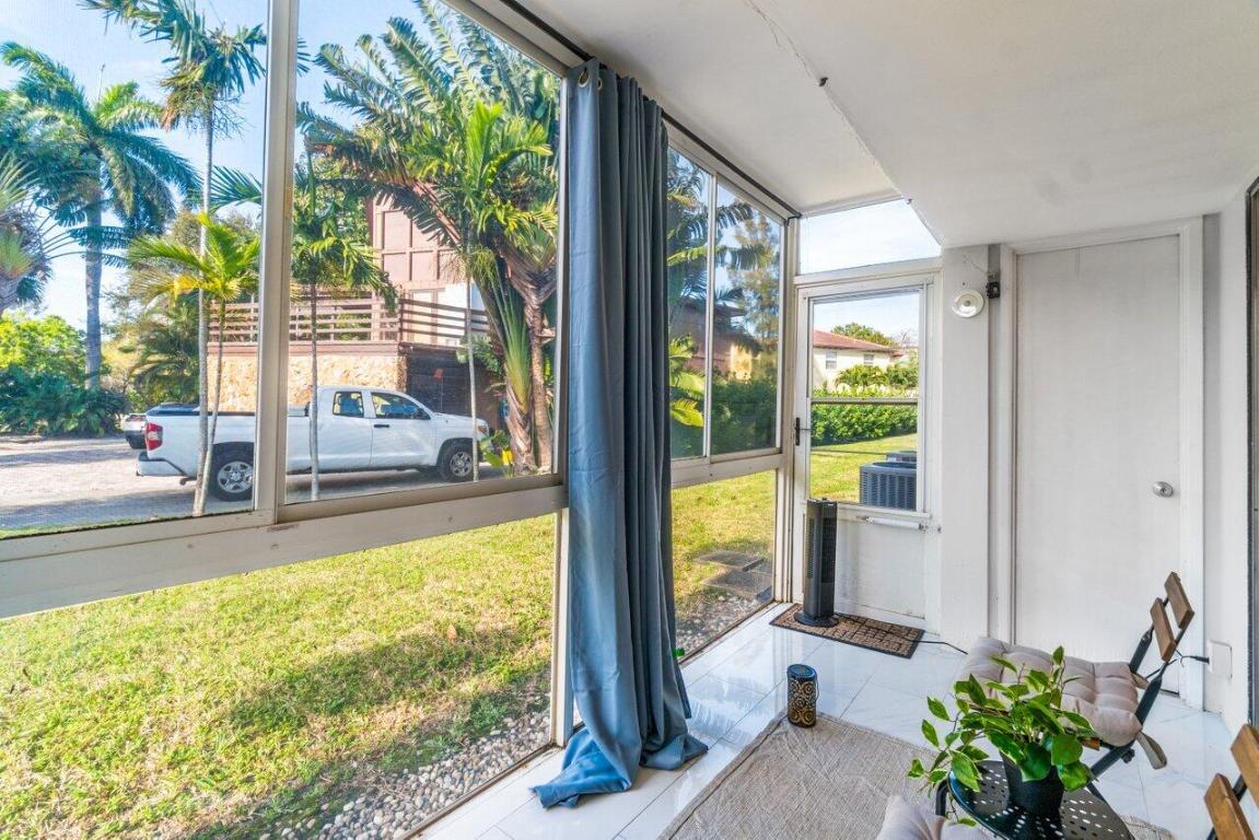 125 W Hidden Valley Boulevard 2, Boca Raton Unit: 2