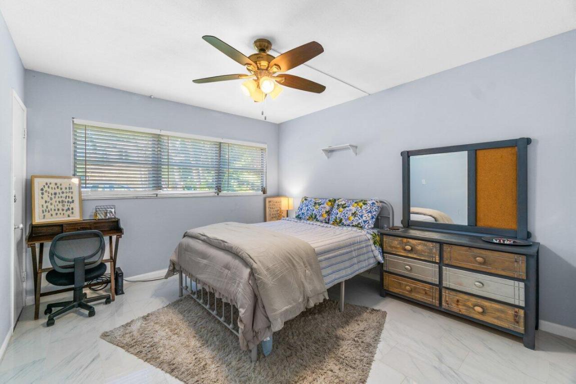 125 W Hidden Valley Boulevard 2, Boca Raton Unit: 2