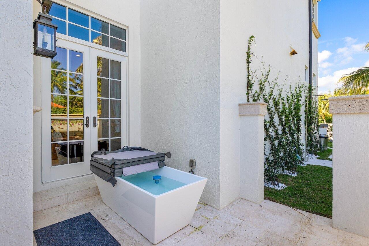 6782 N Ocean Boulevard