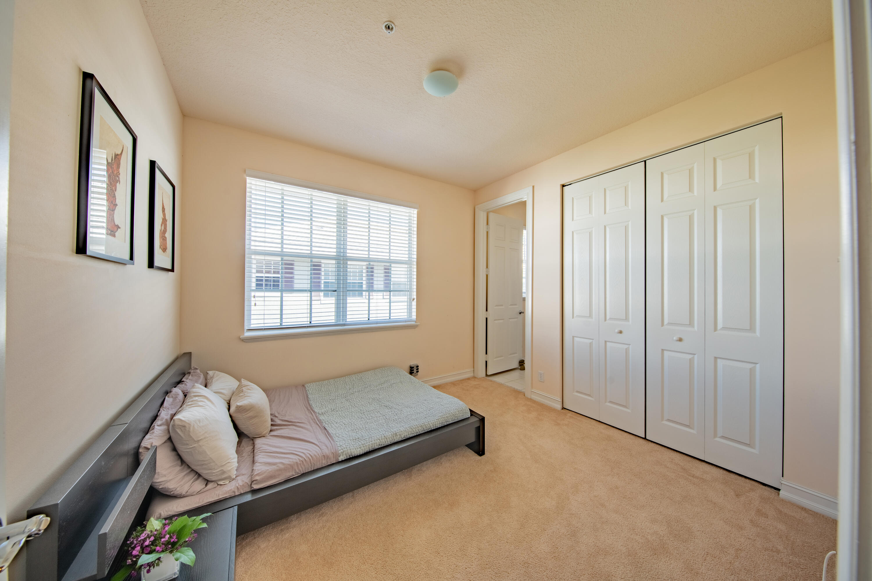 105 SW 2nd Avenue