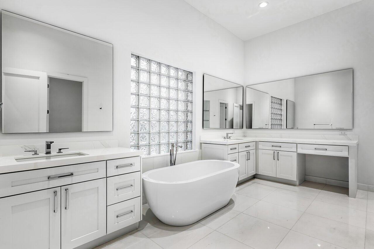 16566 Sagamore Bridge Way