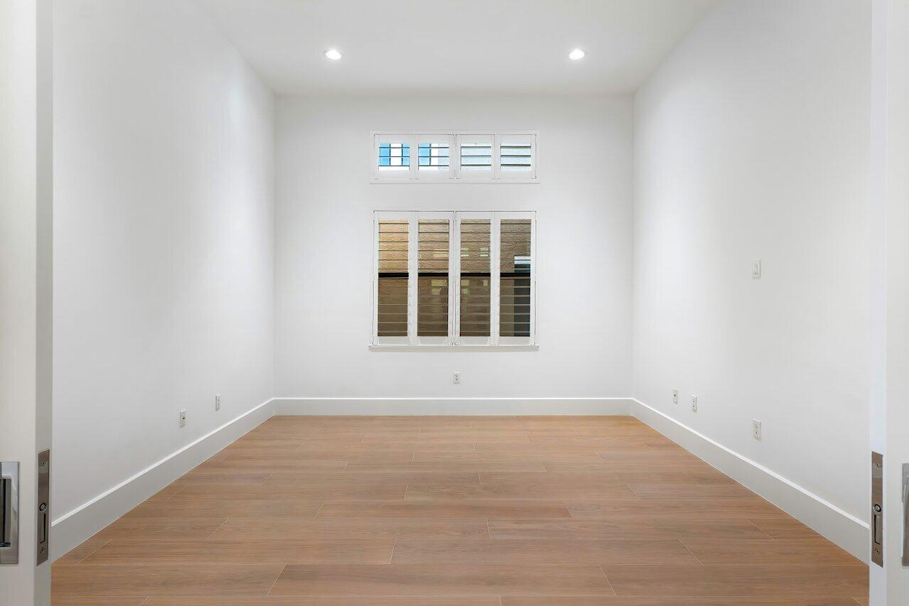 16566 Sagamore Bridge Way